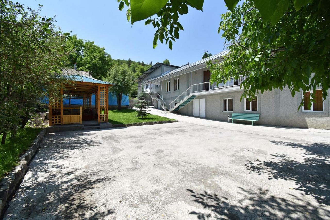 Guest House Arsan Tsaghkadzor Exterior photo