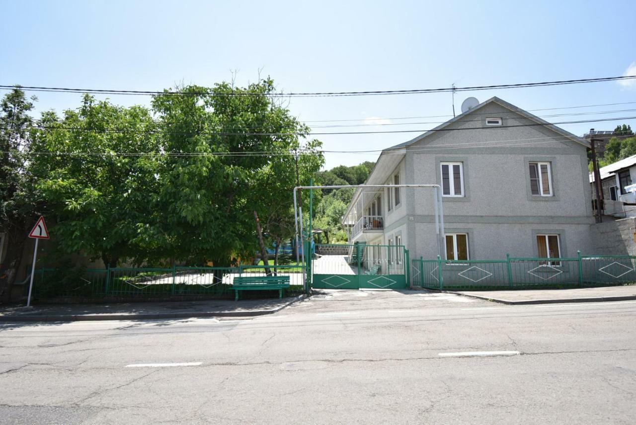 Guest House Arsan Tsaghkadzor Exterior photo