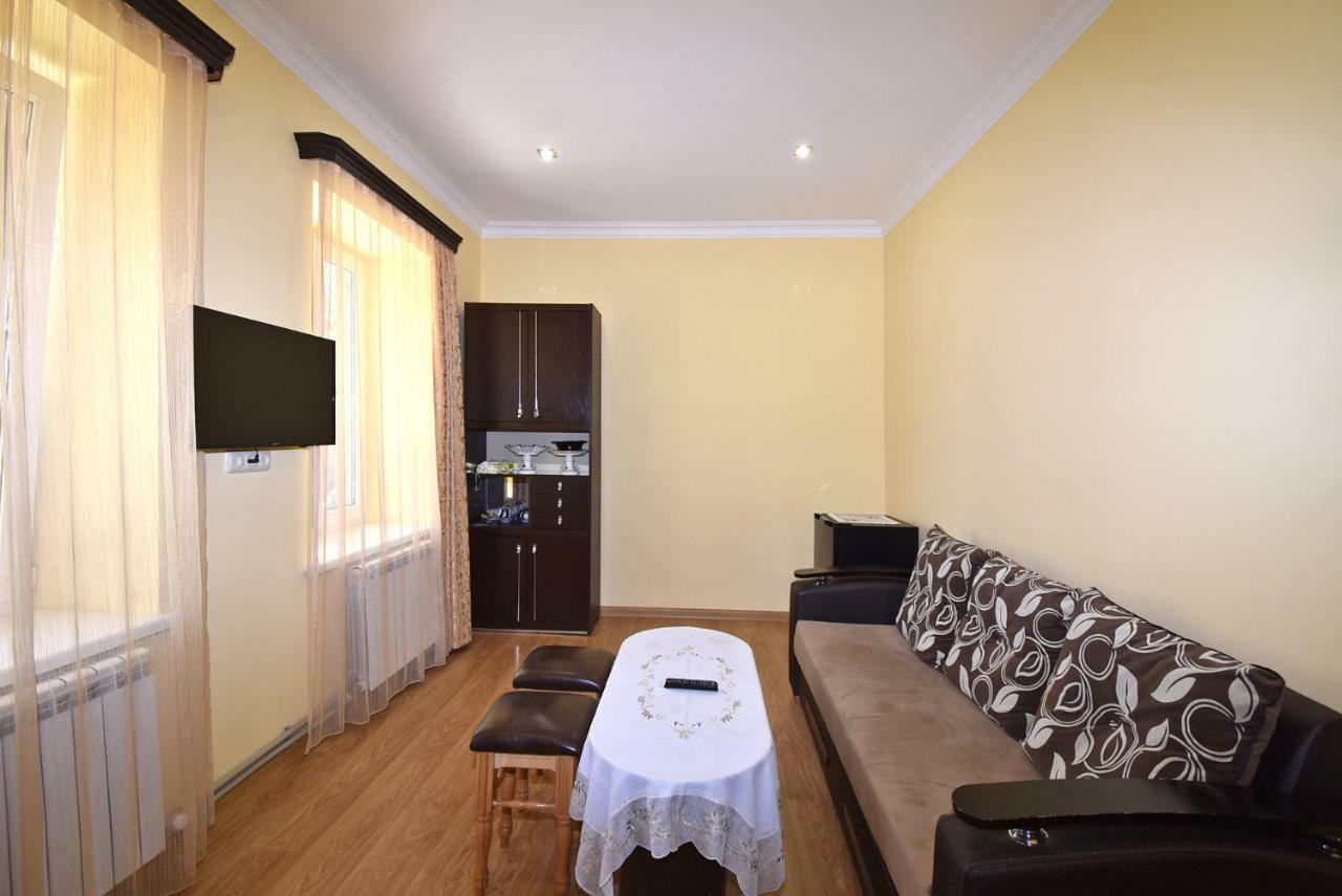 Guest House Arsan Tsaghkadzor Exterior photo